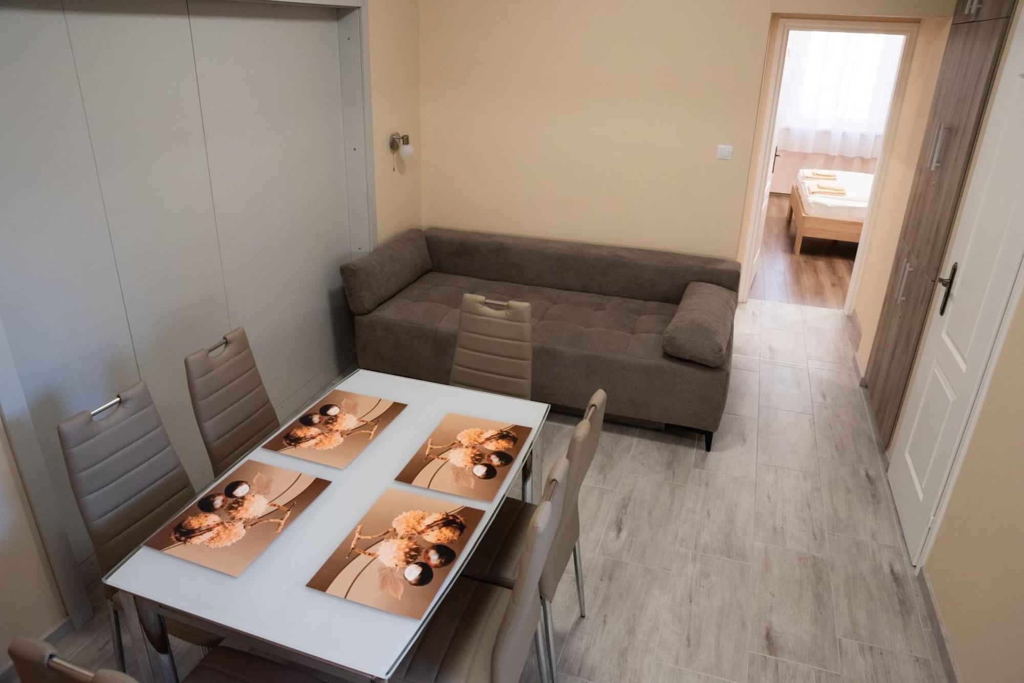 Gesztenye Apartman Makó Exteriér fotografie