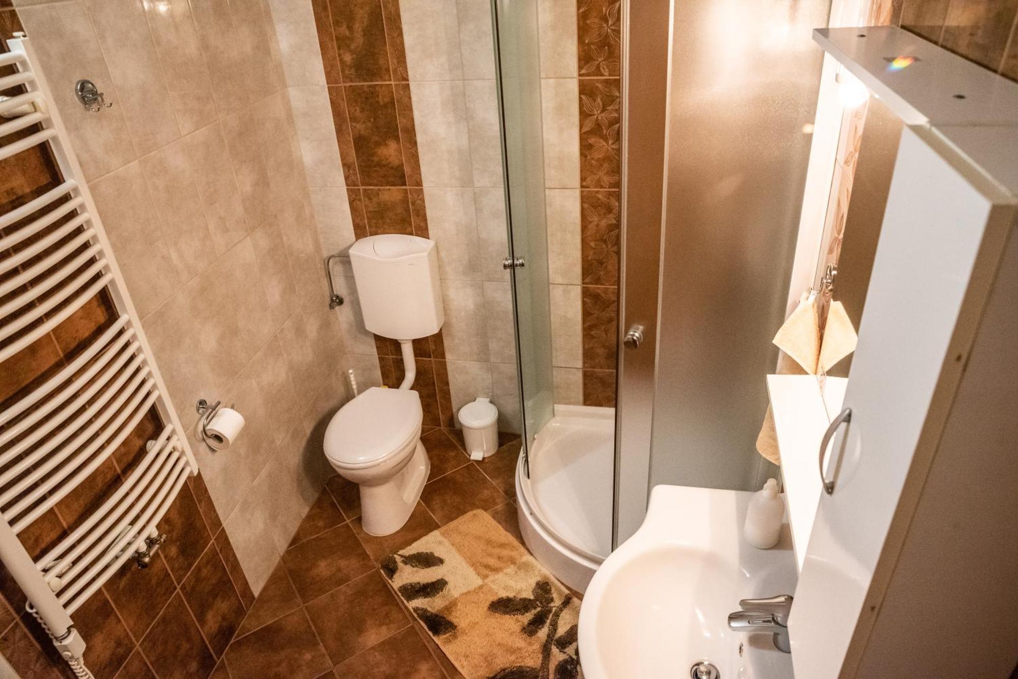 Gesztenye Apartman Makó Exteriér fotografie